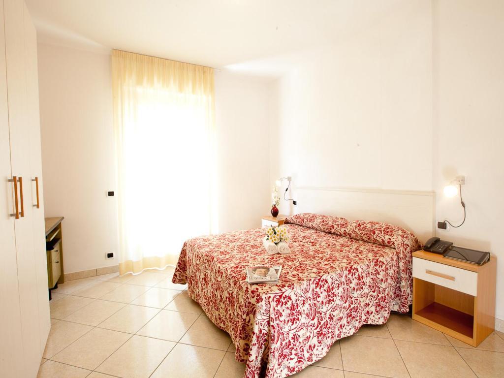 Residence La Guirita Tortoreto Ruang foto